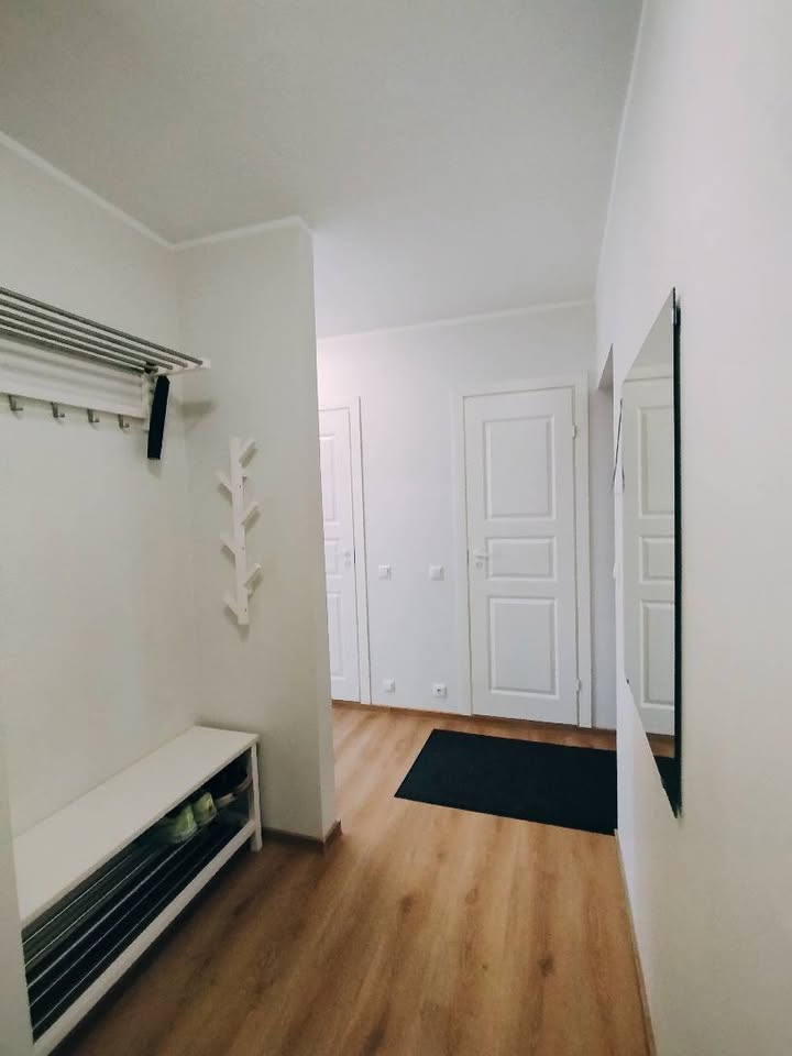 Pärnu. 2 toal. Papiniidu 33. 5/3 kor. Uus tehnika ja mööbel. üür 475 eur/kuu