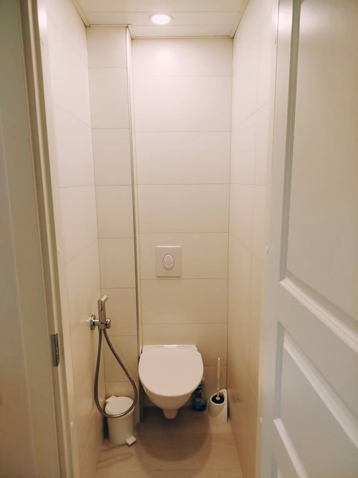 Pärnu. 2 toal. Papiniidu 33. 5/3 kor. Uus tehnika ja mööbel. üür 475 eur/kuu