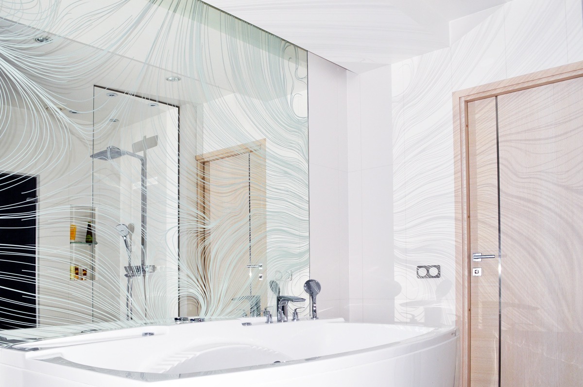 Vitraažid ja peeglid sinu ruumi kaunistamiseks